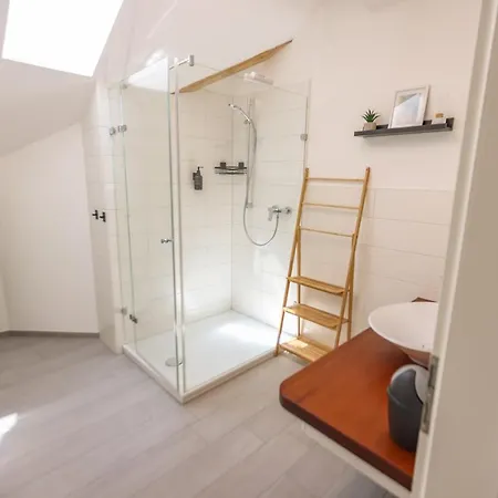 Lejlighed Penthouse-wohnung I 100 Qm I Blick Auf Weinreben I Emma Matratzen