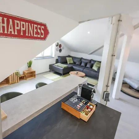 Penthouse-wohnung I 100 Qm I Blick Auf Weinreben I Emma Matratzen * أوغين