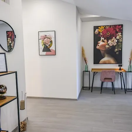 Penthouse-wohnung I 100 Qm I Blick Auf Weinreben I Nespresso I Emma Matratzen * 奥根