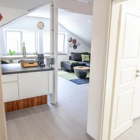 Penthouse-wohnung I 100 Qm I Blick Auf Weinreben I Emma Matratzen Lejlighed *