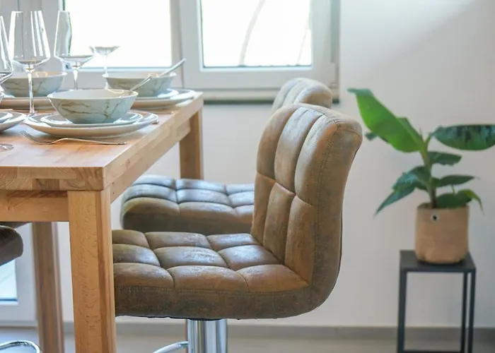 Penthouse-wohnung I 100 Qm I Blick Auf Weinreben I Nespresso I Emma Matratzen