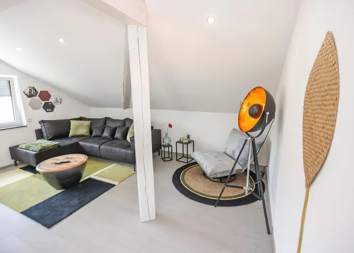 Penthouse-wohnung I 100 Qm I Blick Auf Weinreben I Nespresso I Emma Matratzen *