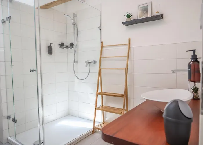 Penthouse-wohnung I 100 Qm I Blick Auf Weinreben I Nespresso I Emma Matratzen